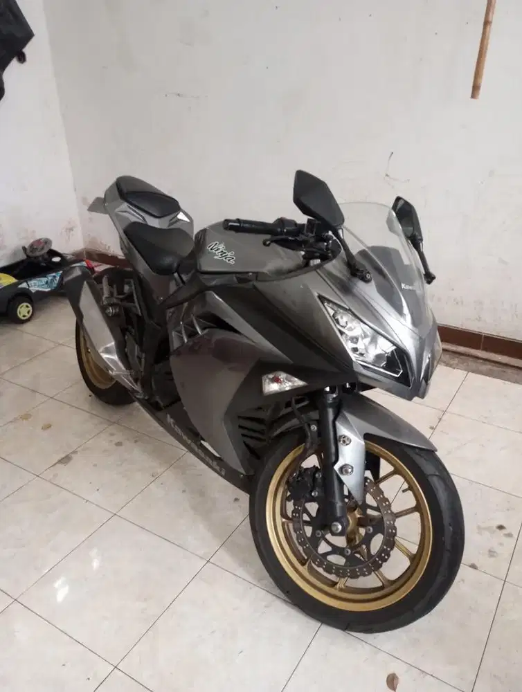 Kawasaki ninja 250 fi tahun 2014