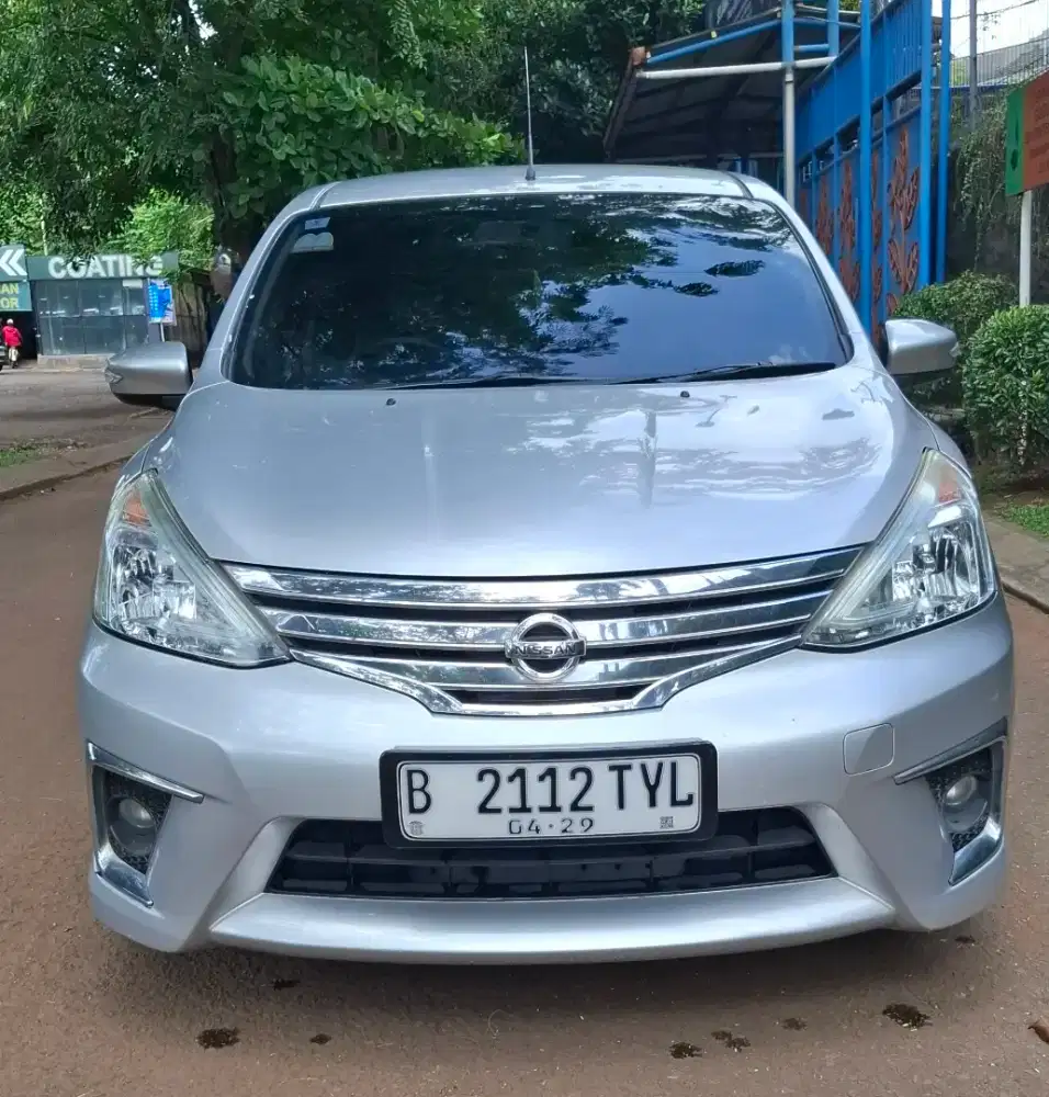 Nissan Grand Livina