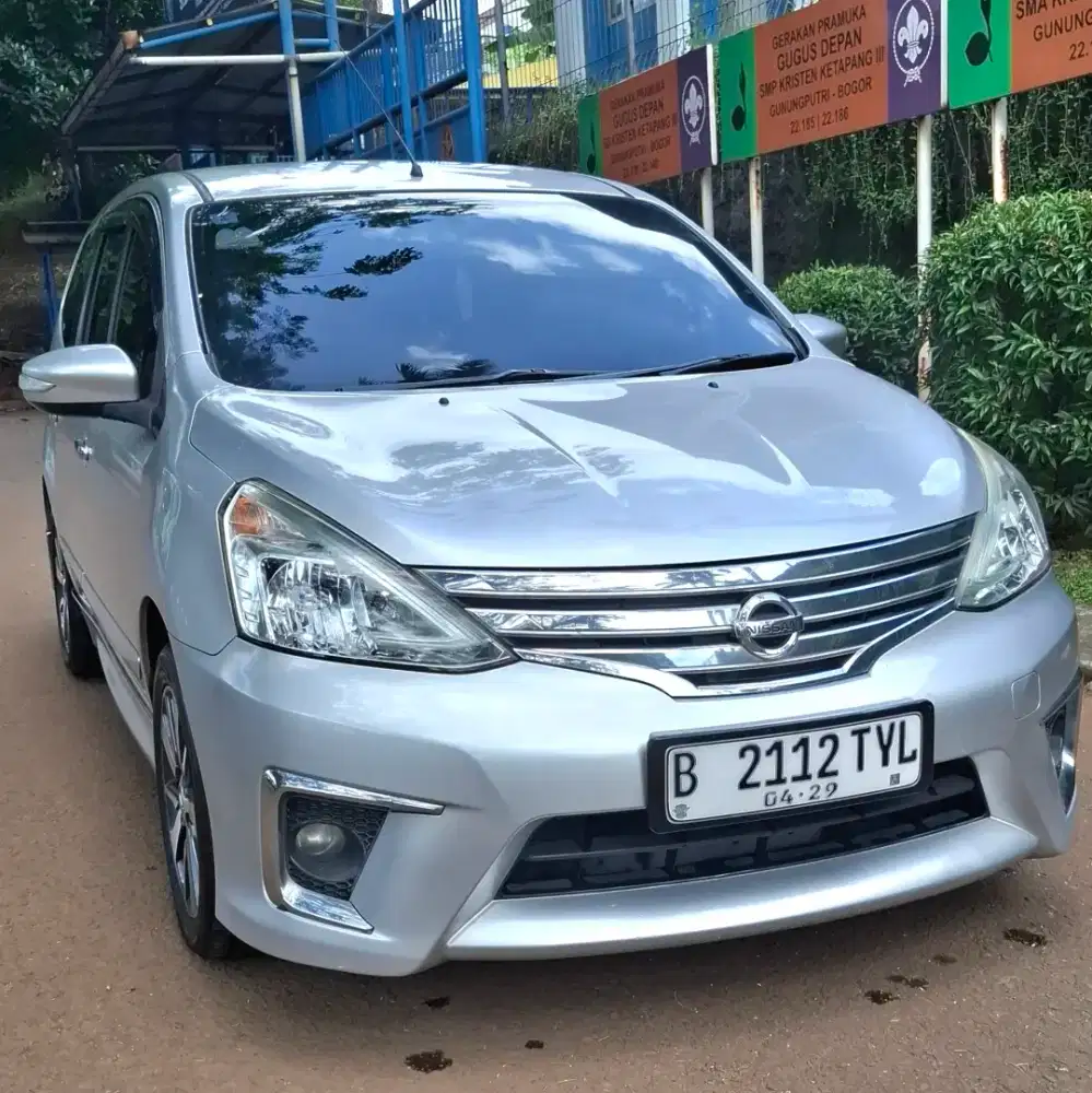 Nissan Grand Livina
