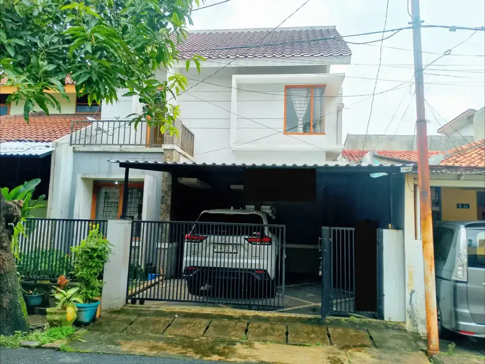 Rumah Cantik Asri LT 144 di Komplek Duren Sawit - Kalimalang