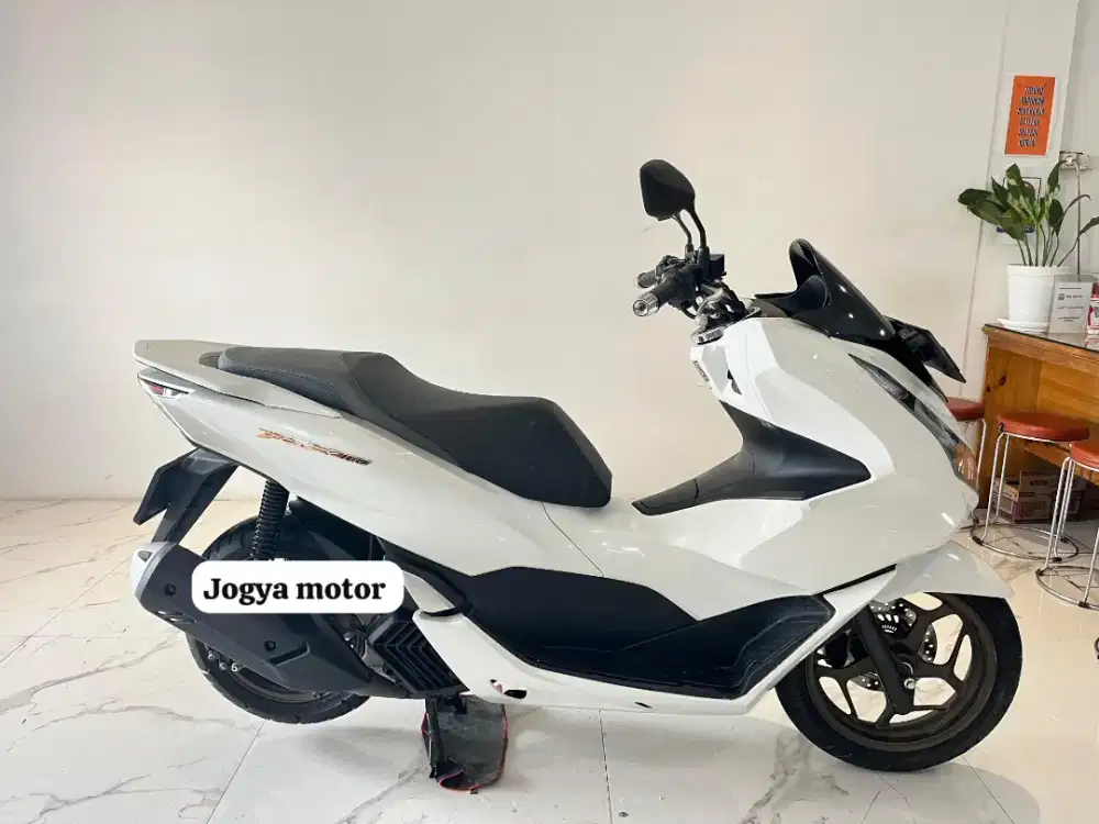 [R] NEW PCX 160 ABS 2024
