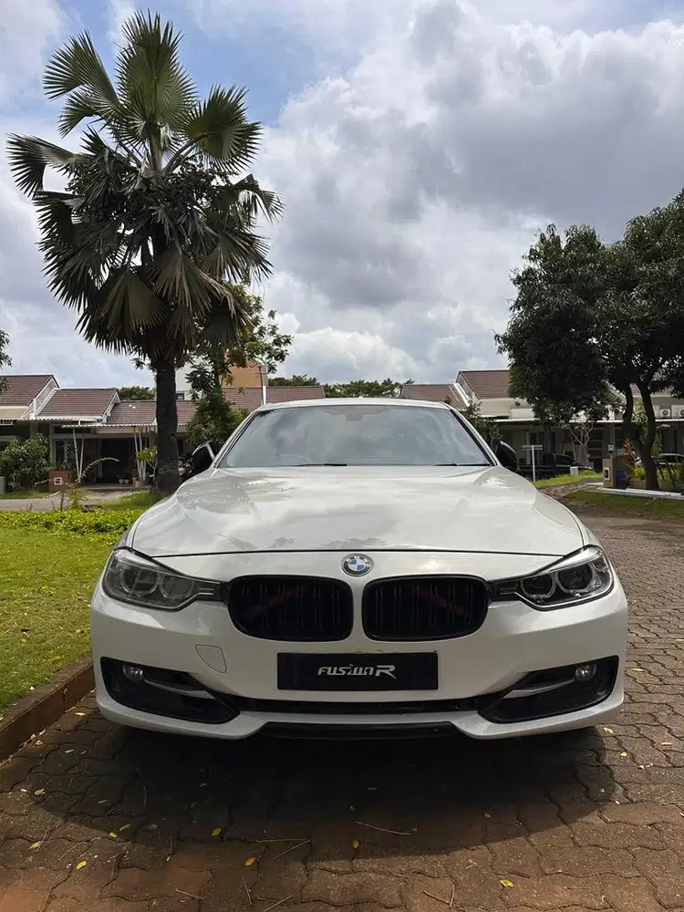 Bmw F30 320i sport nik 2014