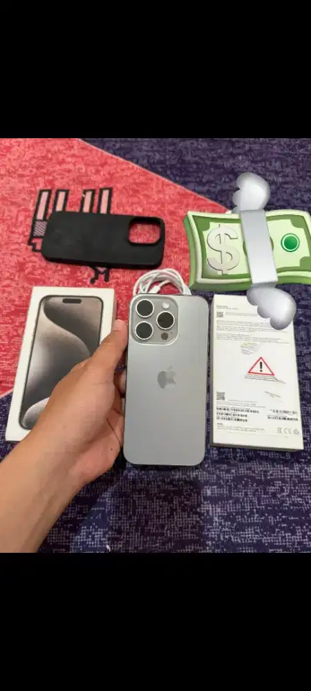 Di jual ip 15 pro natural titanium