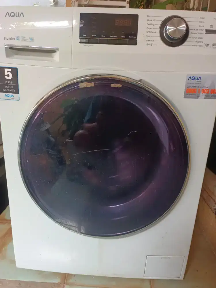 Mesin Cuci AQUA INVERTER FQW-700636QD