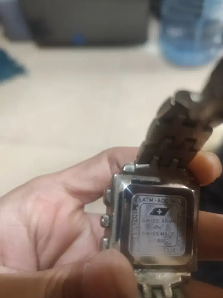 Jam Tangan Swiss Army Chronograph
HCC-81660