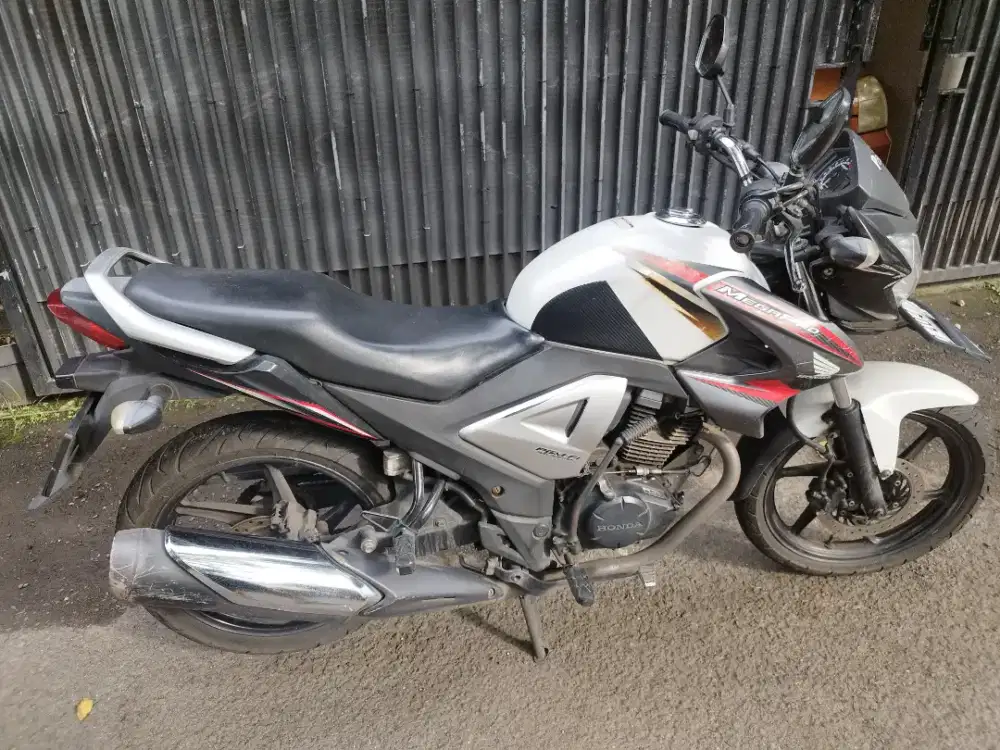 Dijual Megapro FI Monoshock 2014