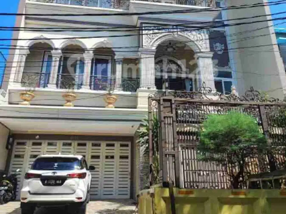 Rumah Mewah Jual Bu 3,5 Lantai 12x30 360m, Modern Minimalis Sangat Terawat