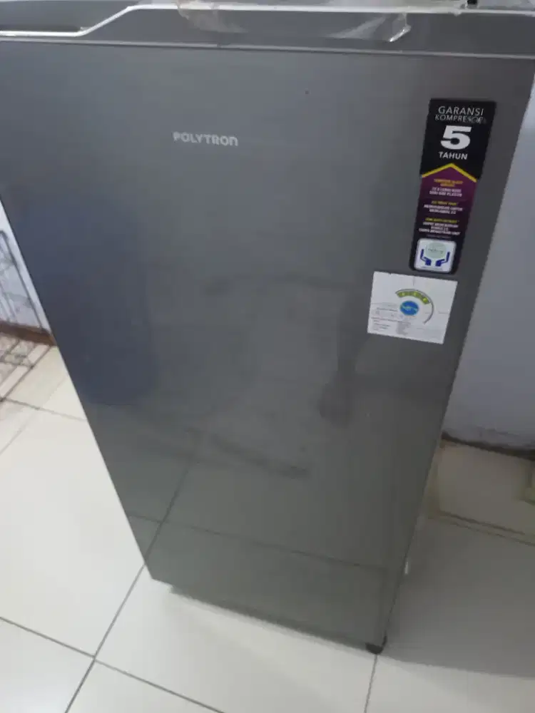 Kulkas 1 pintu polytron