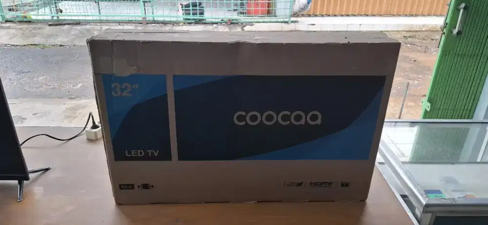 TV Cocoa Led 32 inch, like new