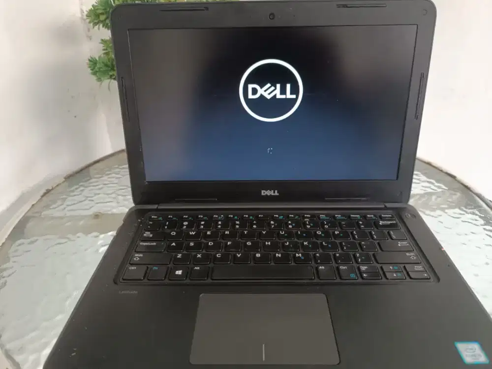 Dell Latitude 3380 i3 Gen 6 SSD 512GB RAM 4GB Windows 10 + Tas