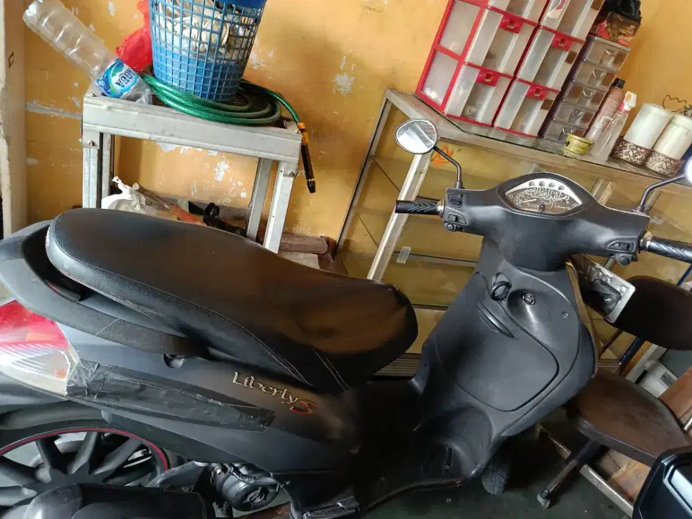 Dijual saja nih bosku, motor Piaggio Liberty 2013