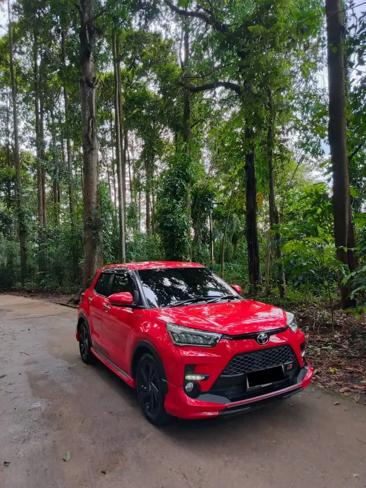 Toyota Raize GR Turbo Merah SUV 2022/2023 Low KM