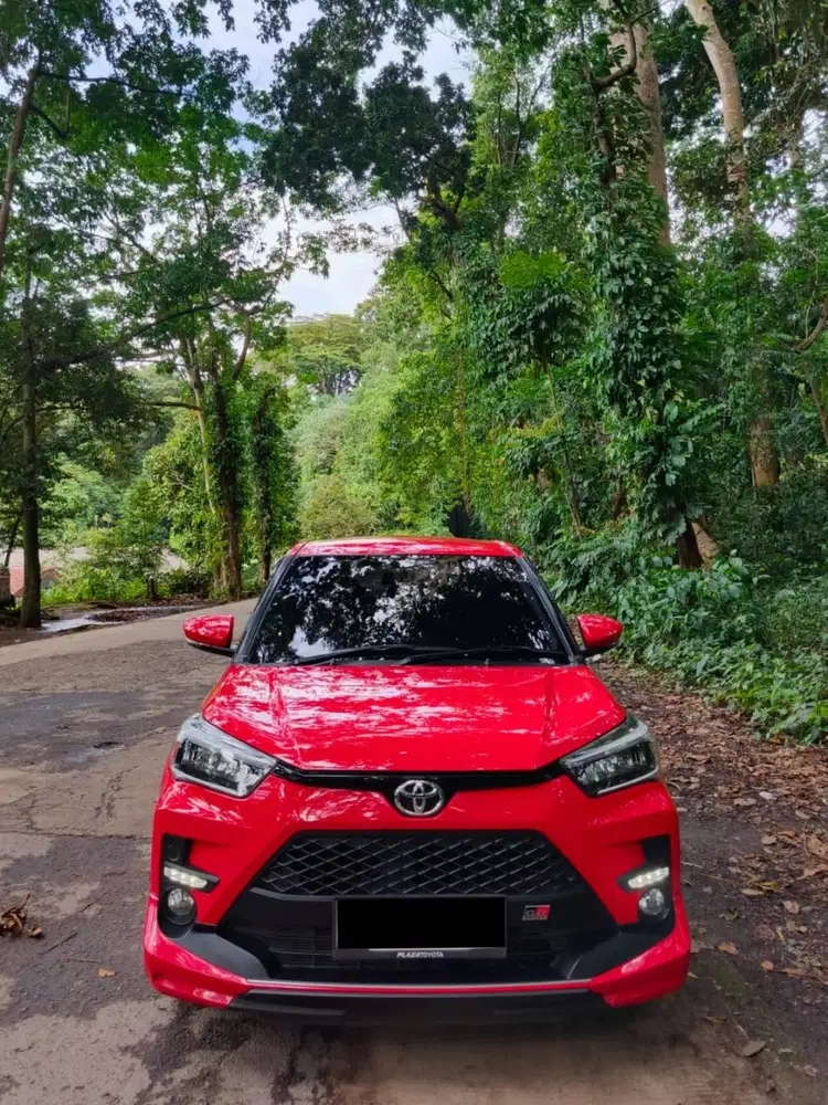 Toyota Raize GR Turbo Merah SUV 2022/2023 Low KM