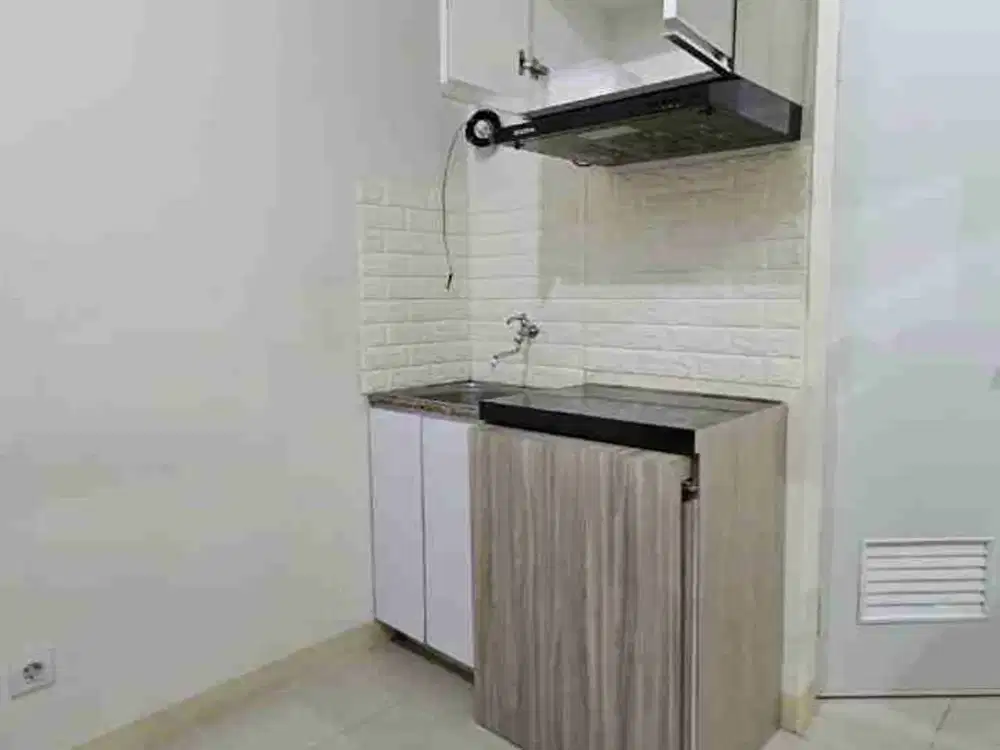 Harga BU 2 BR Lt. 18 Twr Atas Mall Green Pramuka Ada Kitchen Set
