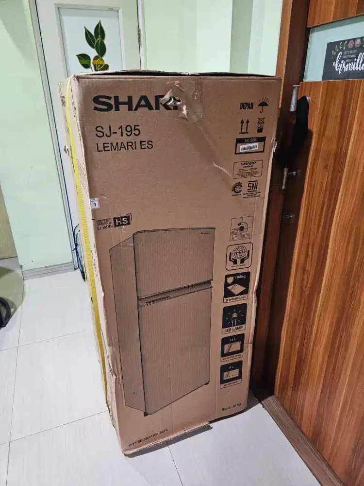 KULKAS SHARP SJ-195