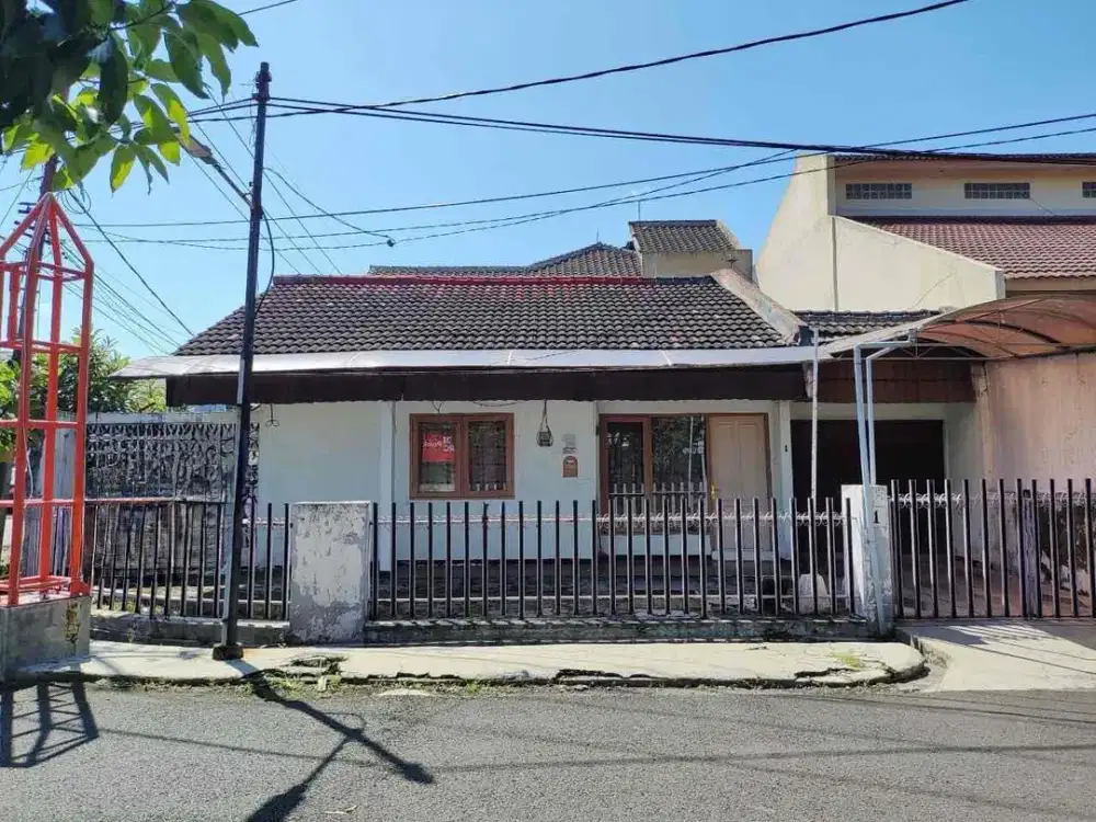 Harga di bawah pasar‼️Rumah hook kutisari