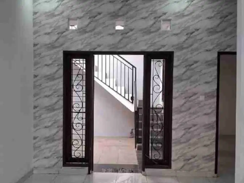 Rumah Strategis sudah Renovas bersih isiap huni, Tanan ykopo Indah