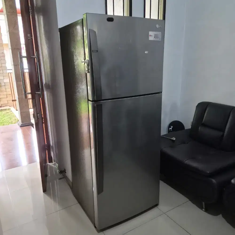 Kulkas LG 2 Pintu