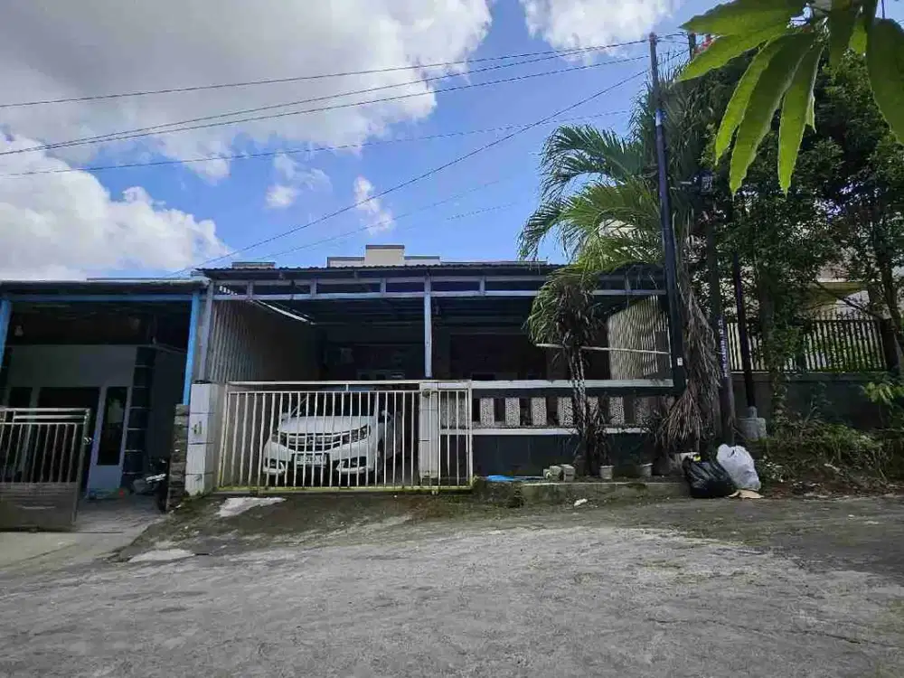 Rumah di gpi jln, delima b paniki, Manado