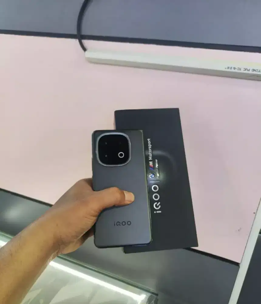 Iqoo 13 16/512gb fullset resmi