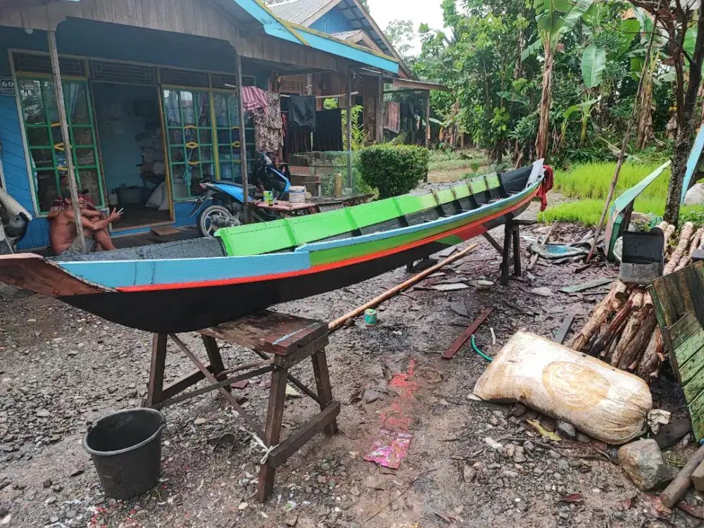 JASA PEMBUATAN KELOTOK ATAU SEBORA