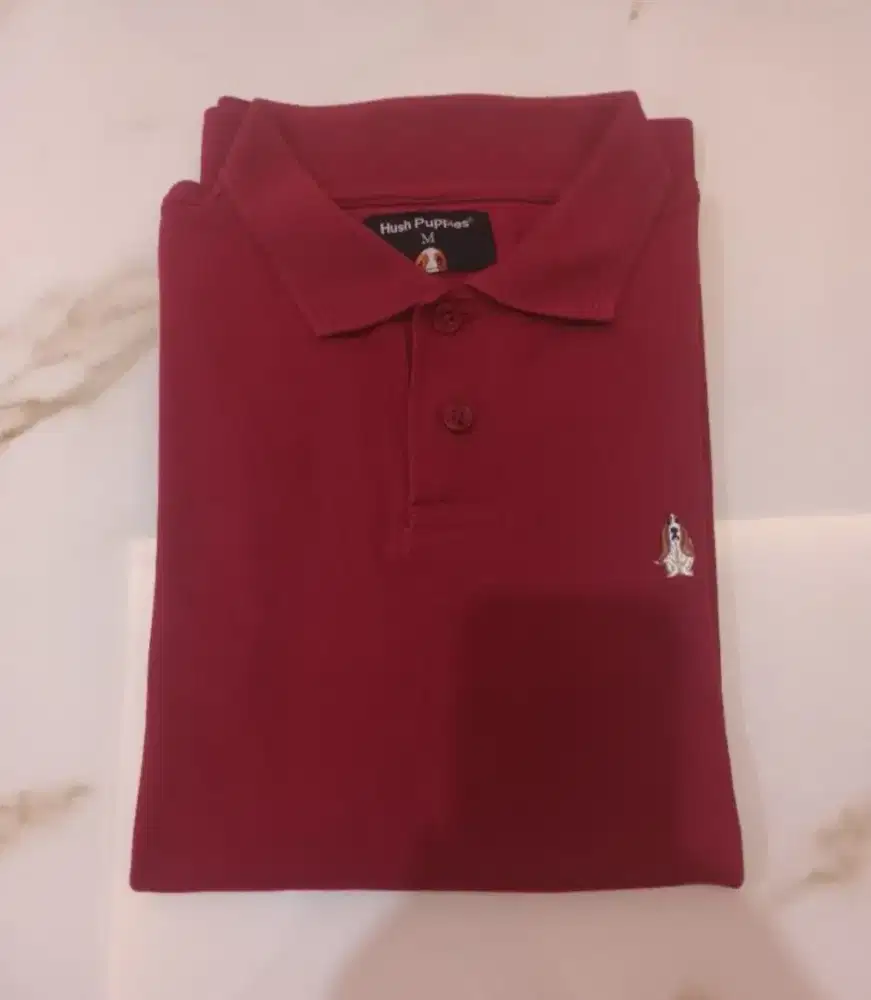 Kaos Hush Puppies Kerah