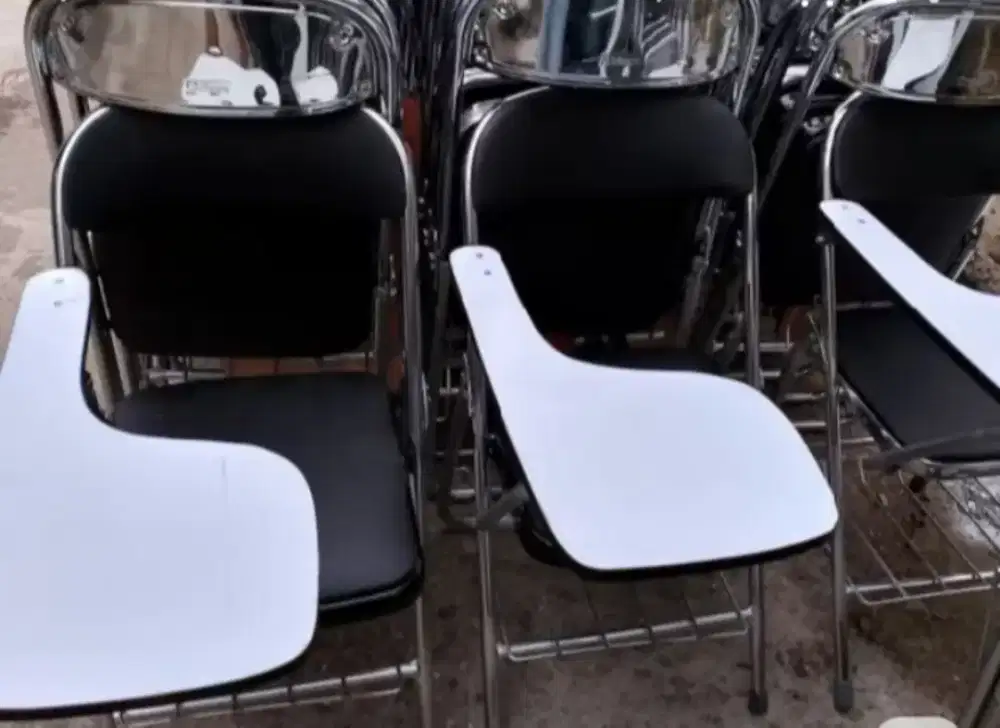 Jual kursi kuliah chitose second