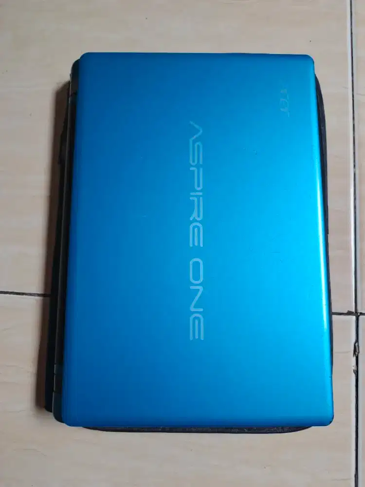 Notebook accer aspire one 725