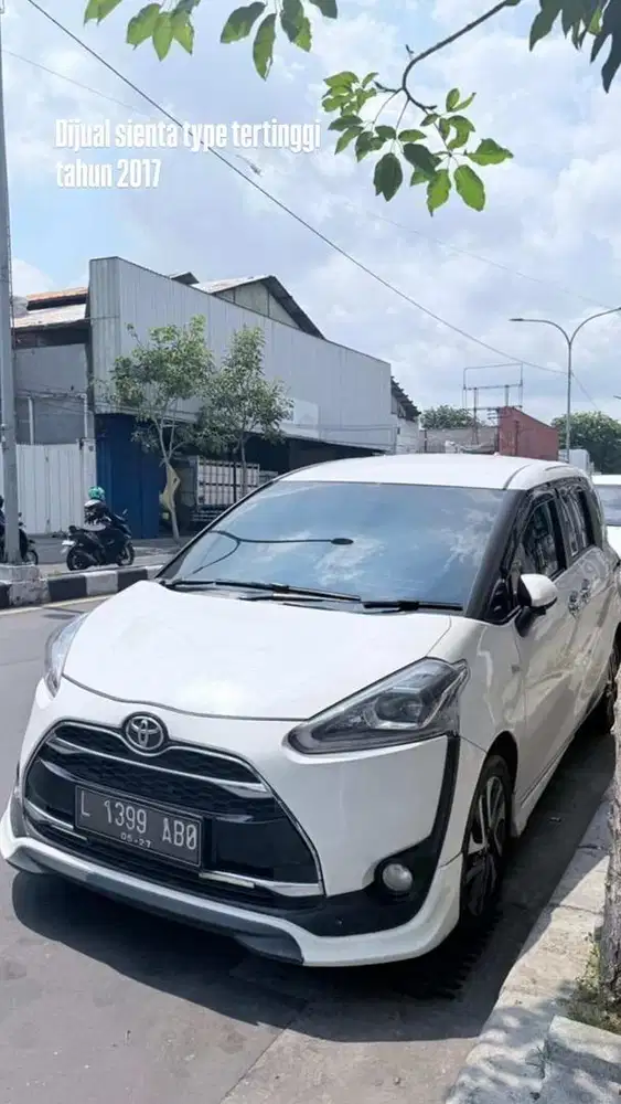Toyota Sienta Type Q AT