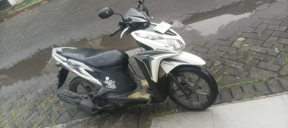 Dijual Vario CBS ISS 125 tahun 2013