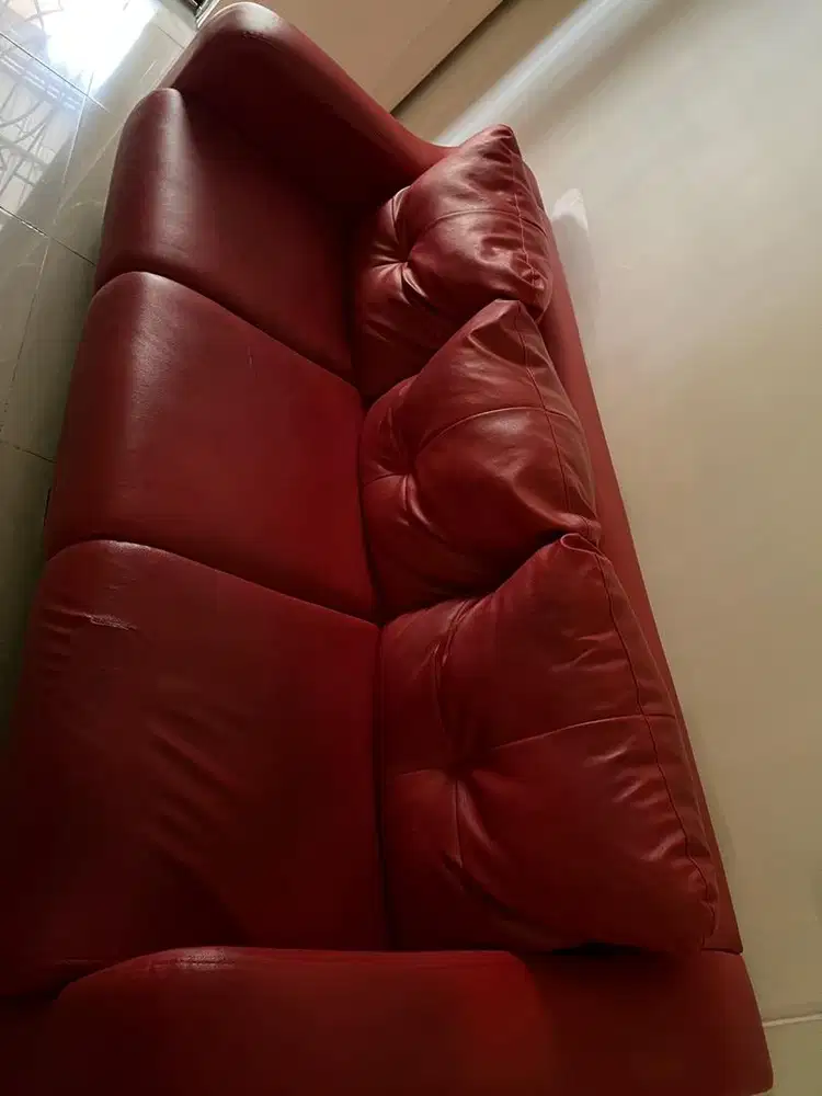 dijual sofa merah