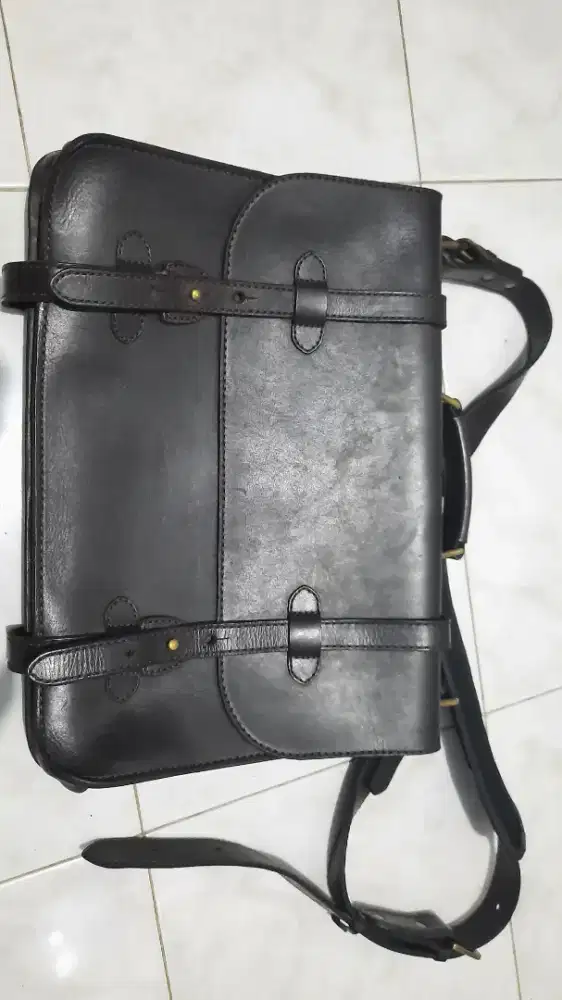 Dijual Tas Merk Cravar Alpha 15 Fox
Warna Brown