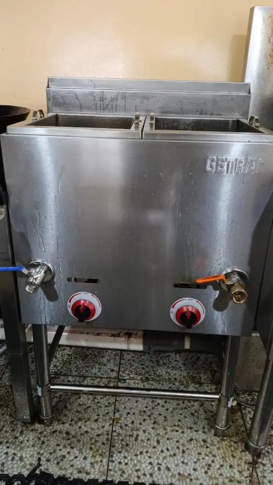 Dijual Gas Deep Fryer Getra & Ice Bin Stainless Steel
