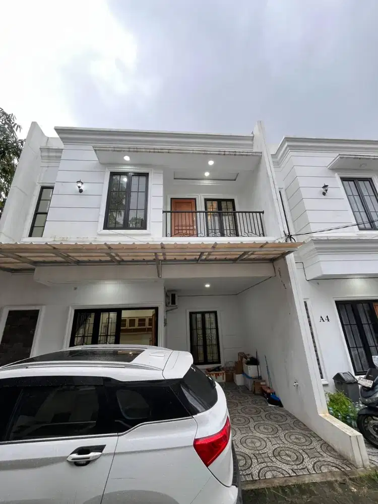 Rumah Over Kredit 2 Lantai Dekat Stasiun Depok Lama