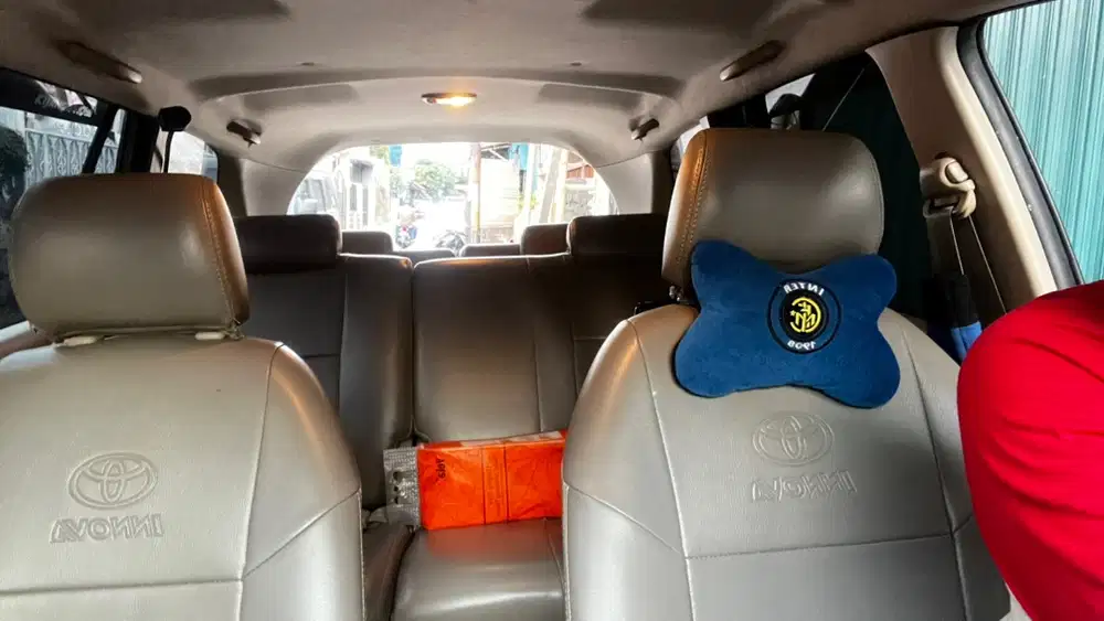 Toyota Kijang Innova 2005 Bensin