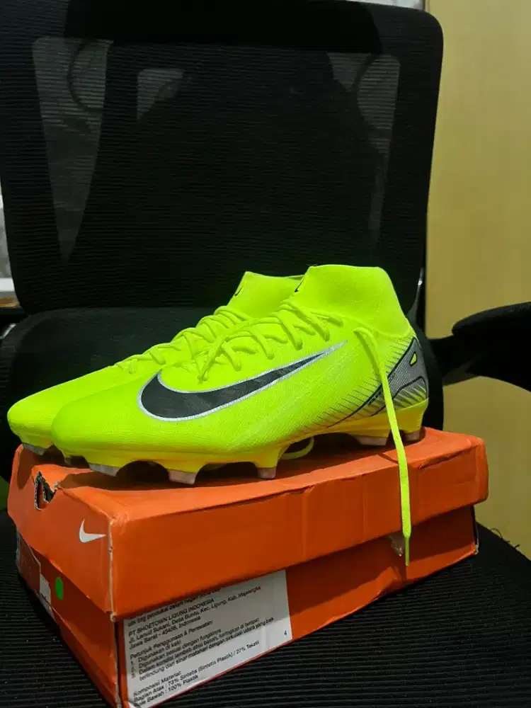 Sepatu Bola/Mini Soccer