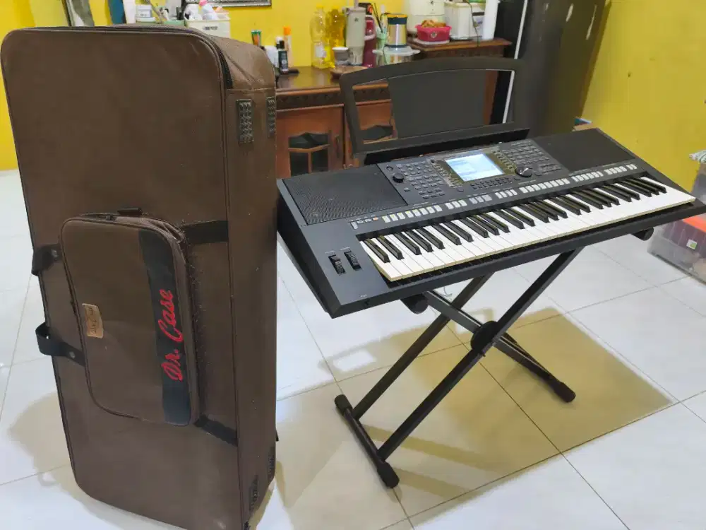 Dijual Yamaha PSR-S 750