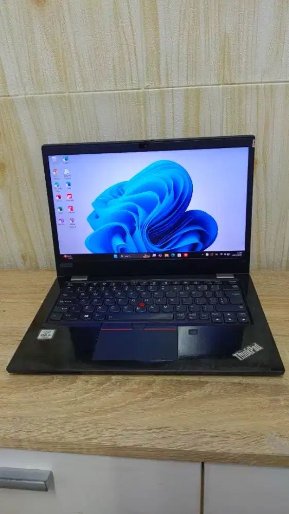 Laptop Lenovo ThinkPad L13 
Intel  core i5 - 10210u