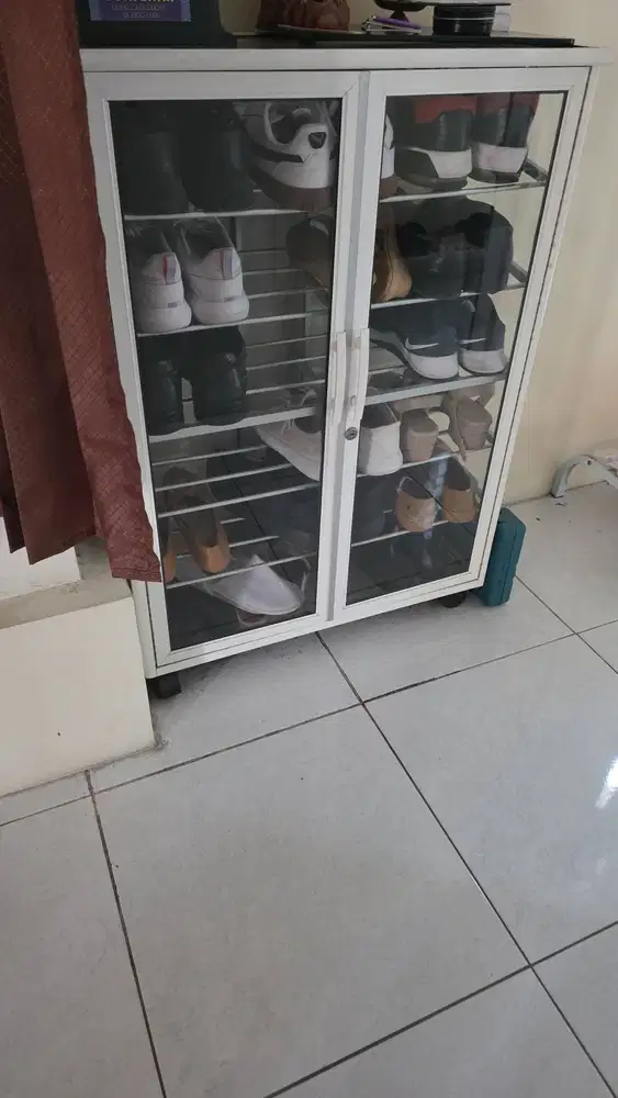 Jual rak sepatu kaca..