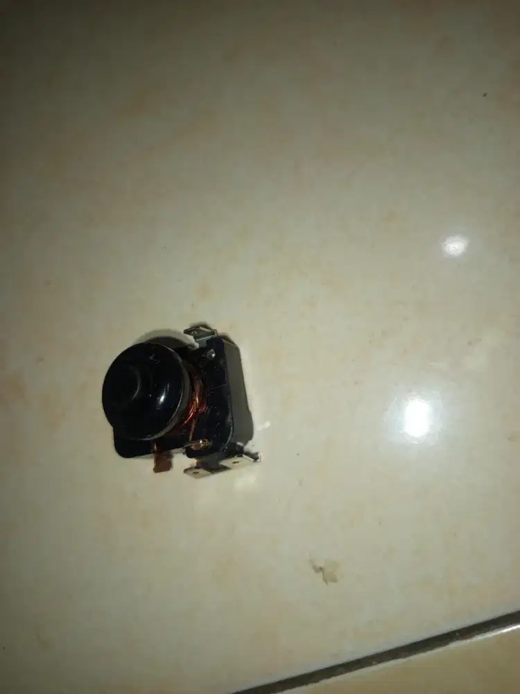 Relai compresor huayi