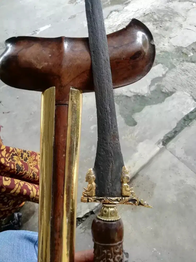 Dijual keris tua