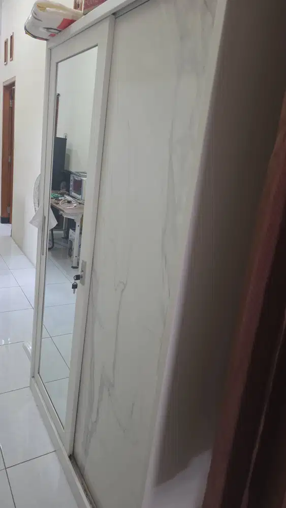 Jual lemari.bahan almini