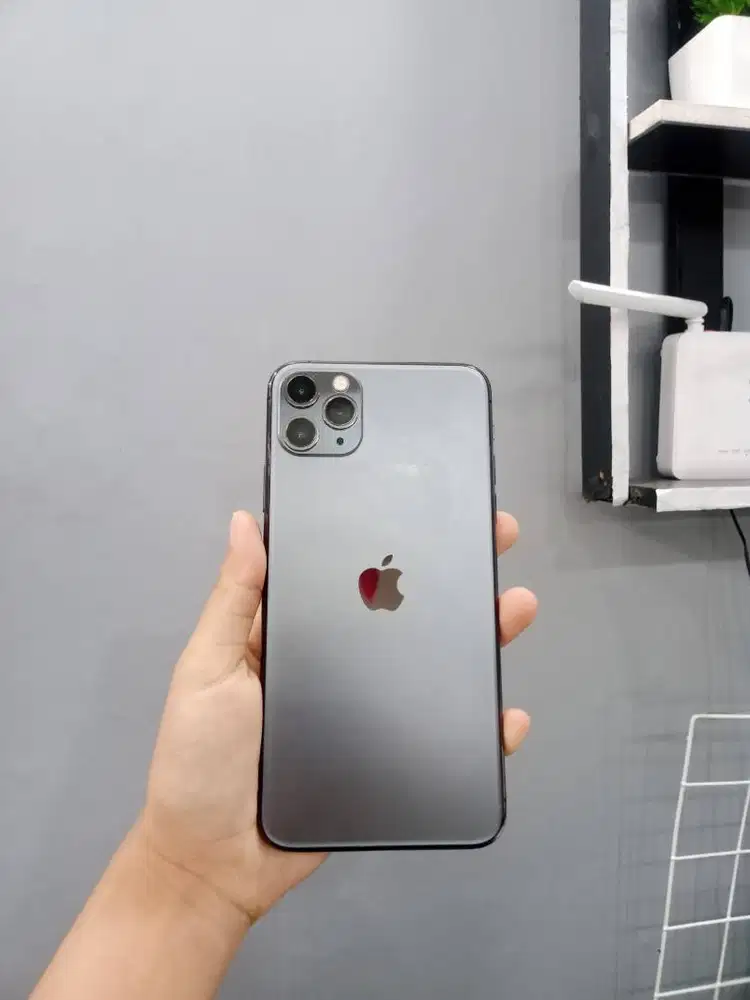 iPhone 11 Pro Max 512GB Signal Aman Permanent Lengkap Siap Pakai