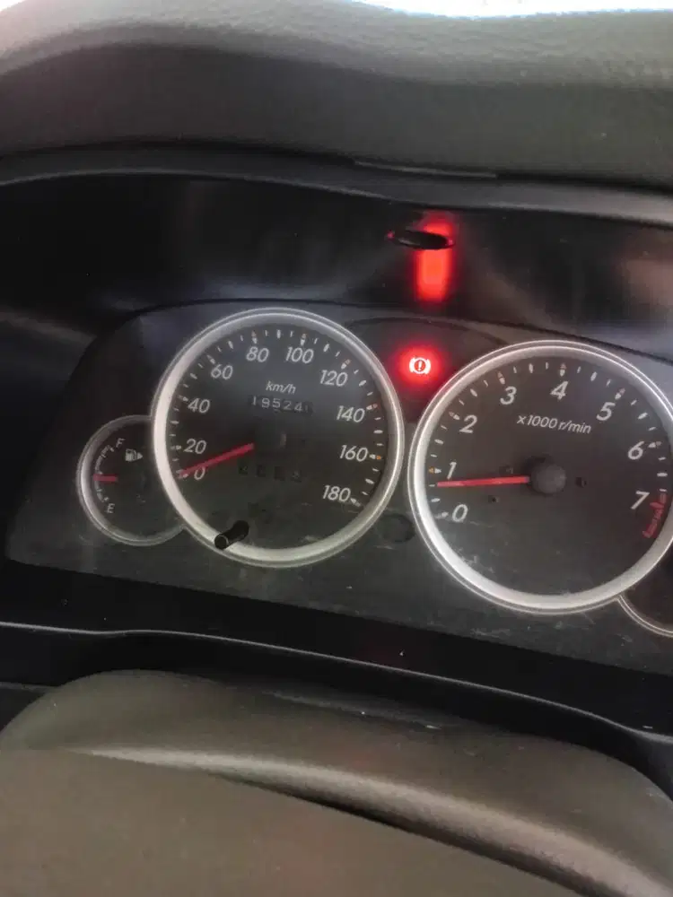 Toyota Avanza 2011 Bensin