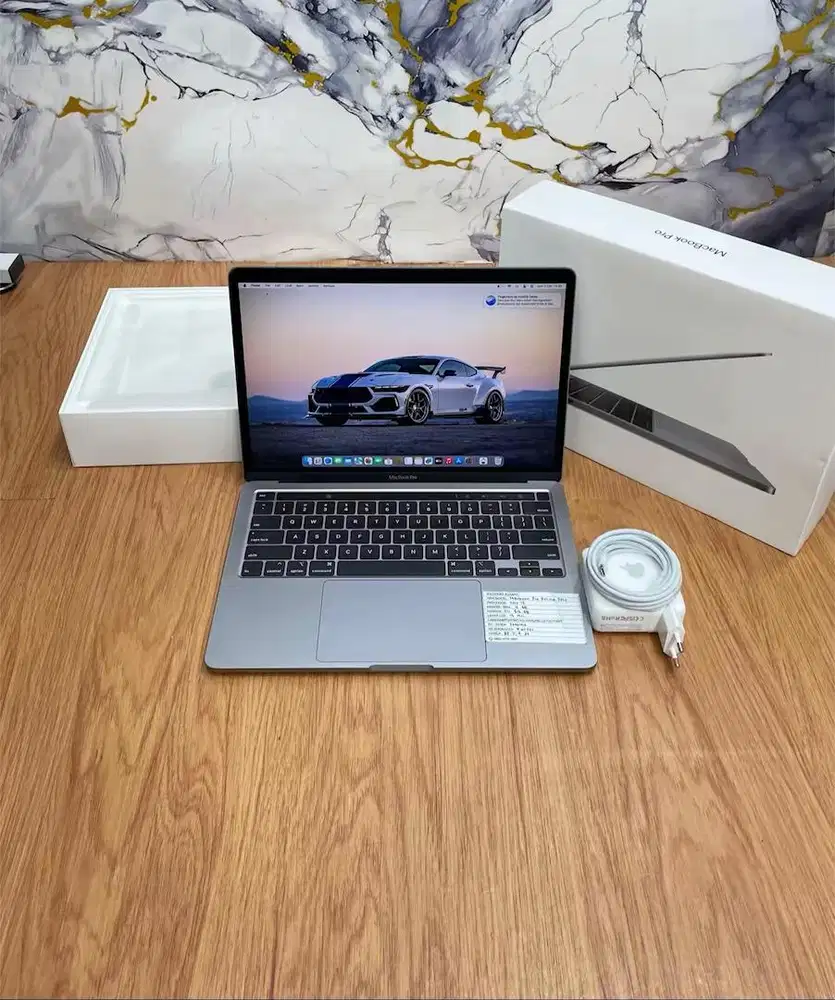 Macbook Pro Retina 13 2020, Garansi 2bulan