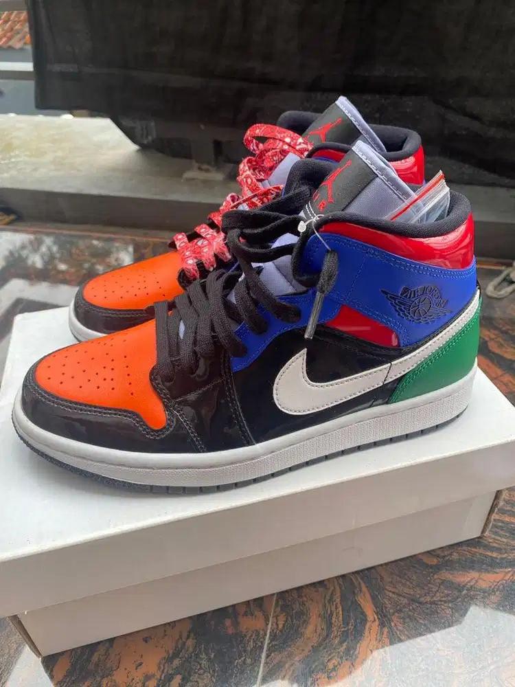 Air Jordan 1 Mid Multi Patent