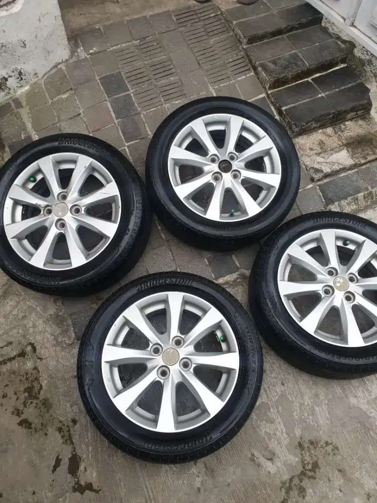 Velg OEM Mitsubishi Mirage R15 PCD 4x100