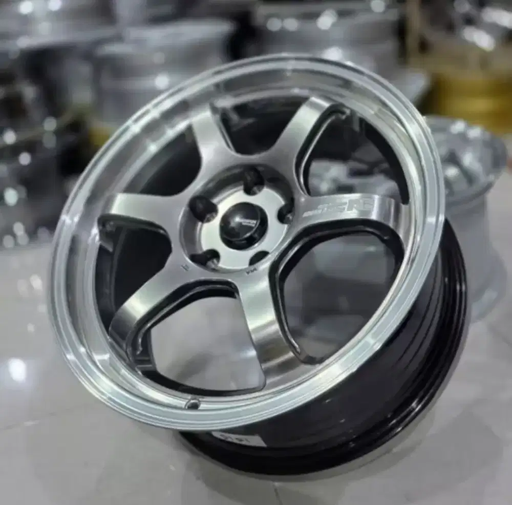 Velg Mobil Bekas + Ban