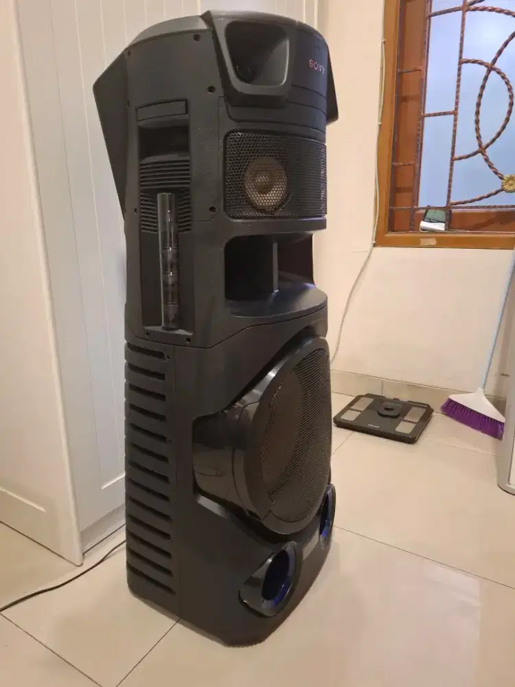 Speaker sony MHC V 83D bluetooth