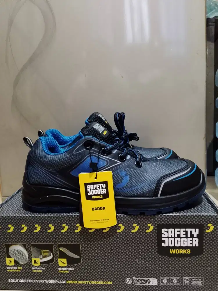 Sepatu Safety joger cador